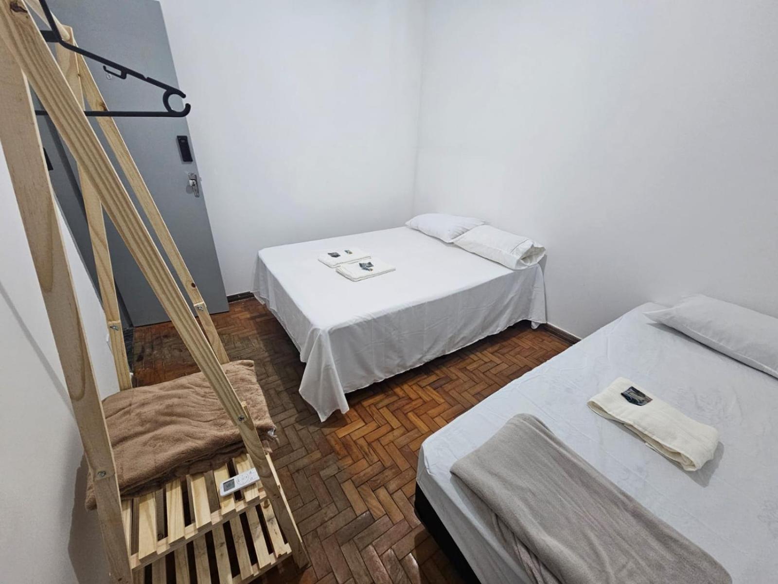 Cig Hostel Гояния Экстерьер фото